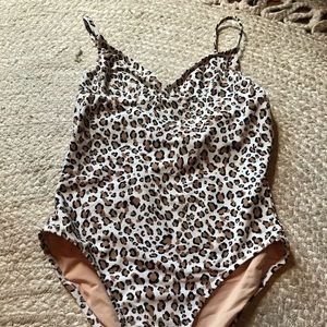 Leopard ONE PIECE